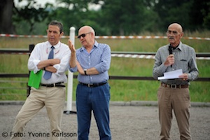 Domarteamet p Ekess: Paolo Puddu frn Sardinien,
                Alain James frnFrankrike och Andreas Gygax frn
                Schweiz.